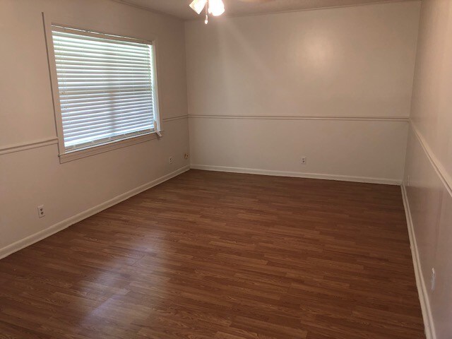 Foto del edificio - 318 Grove Hill Ave