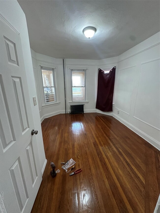 Building Photo - 11 Beach St