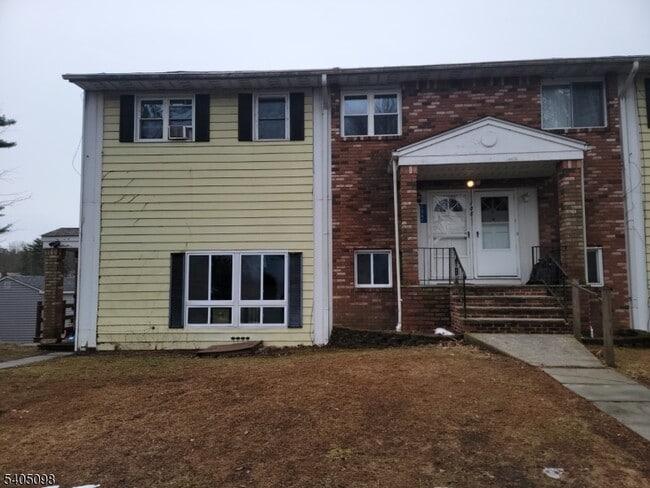 Building Photo - 106 A N Shore Point