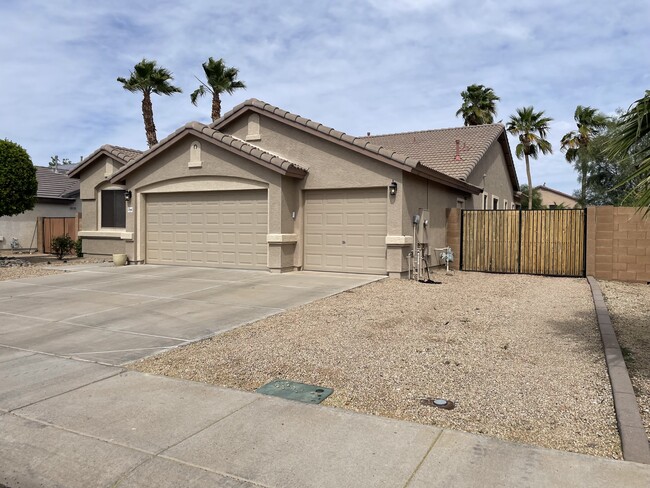 Building Photo - 17646 N 168th Dr