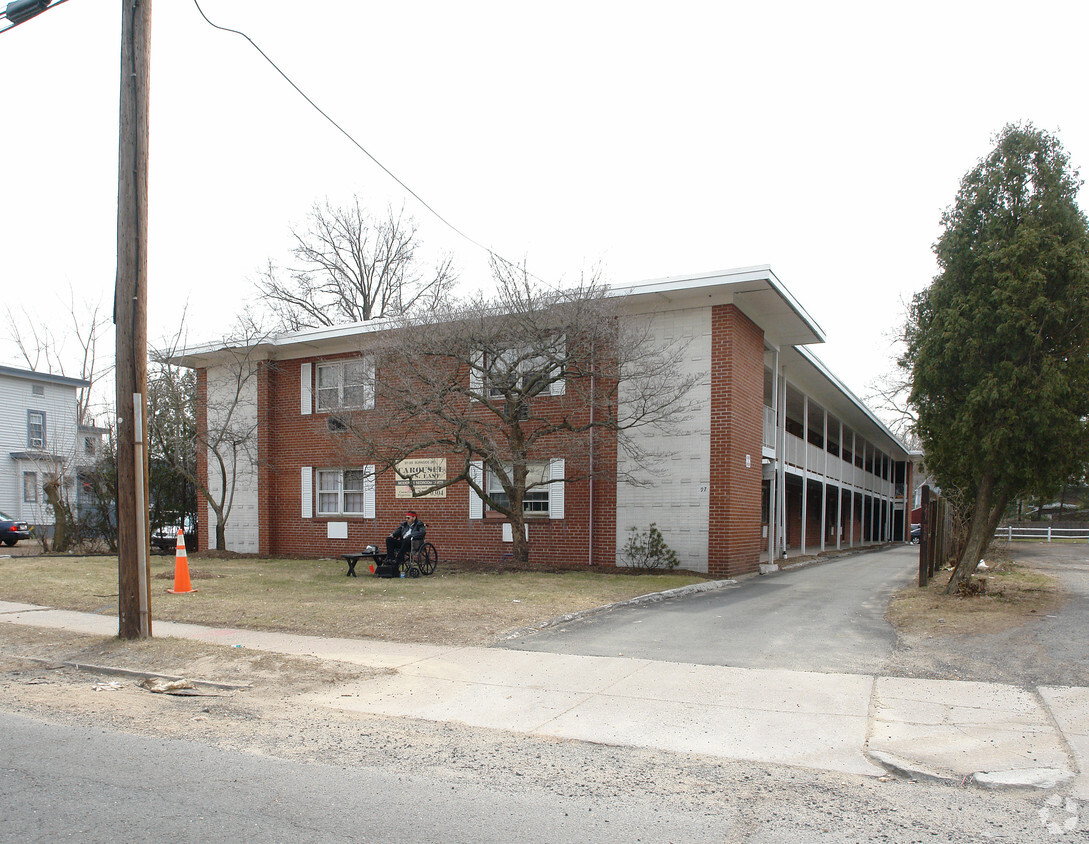 Building Photo - Carousel East