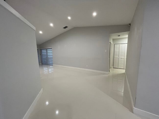 Foto del edificio - 19361 SW 125th Ave