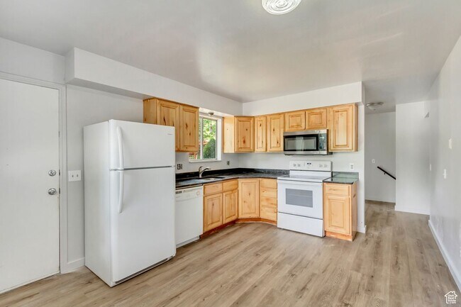 Foto del edificio - 505 Mansfield Ave S