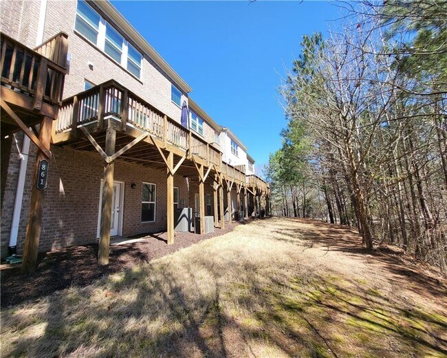 Foto del edificio - 871 Sunset Park Dr