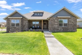 Building Photo - 1353 N Sandy Creek Cir