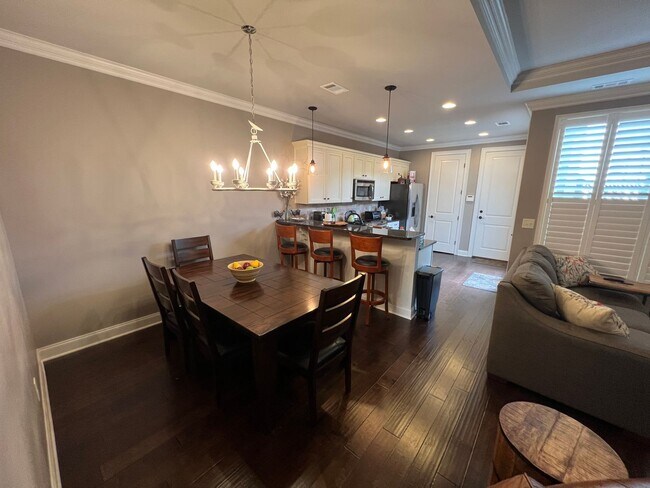 Building Photo - FURNISHED 3 Bed, 2.5 Bath Townhome in West...