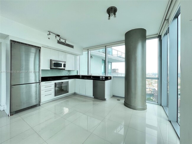 Foto del edificio - 92 SW 3rd St