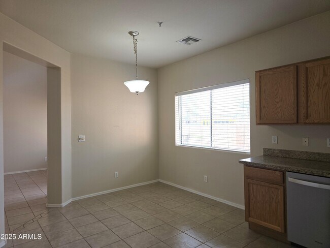 Building Photo - 8940 W Olive Ave