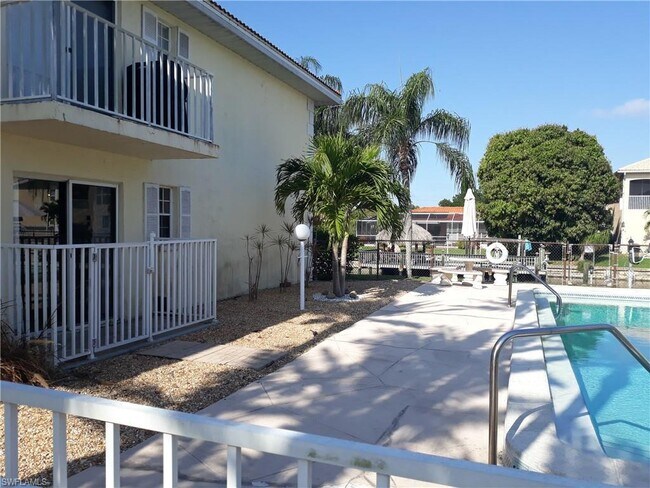 Building Photo - 5112 Coronado Pkwy