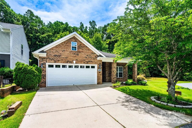 Foto principal - 141 Aberdeen Dr