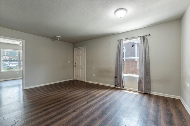 Building Photo - 2801 Virginia St