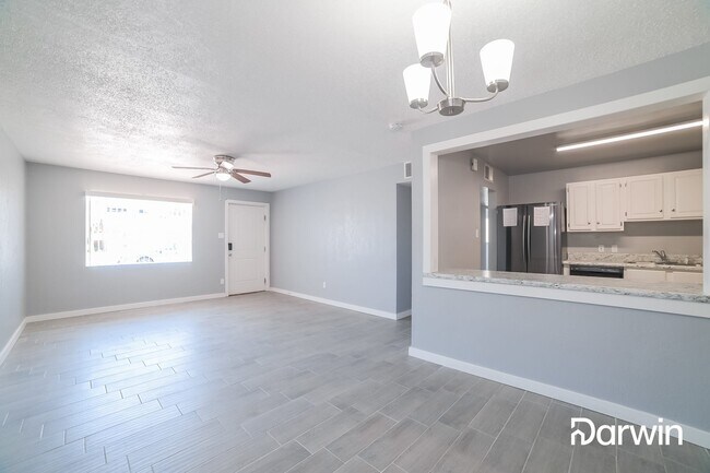 Building Photo - 2816 W Marshall Avenue, Phoenix, AZ 85017
