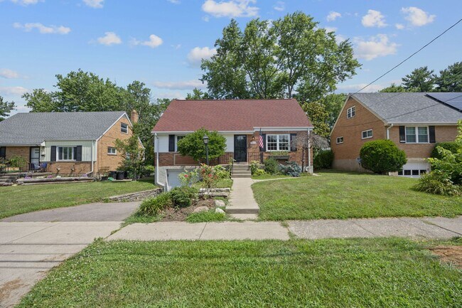 Building Photo - Delhi Township- Cute Single Family 4 bed, ...