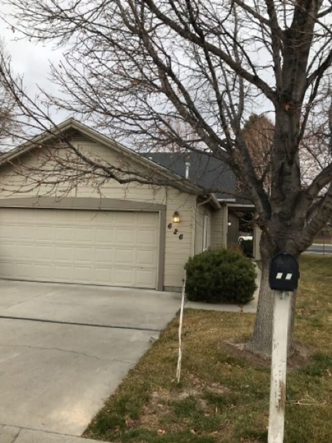Building Photo - 626 Windemere Cir