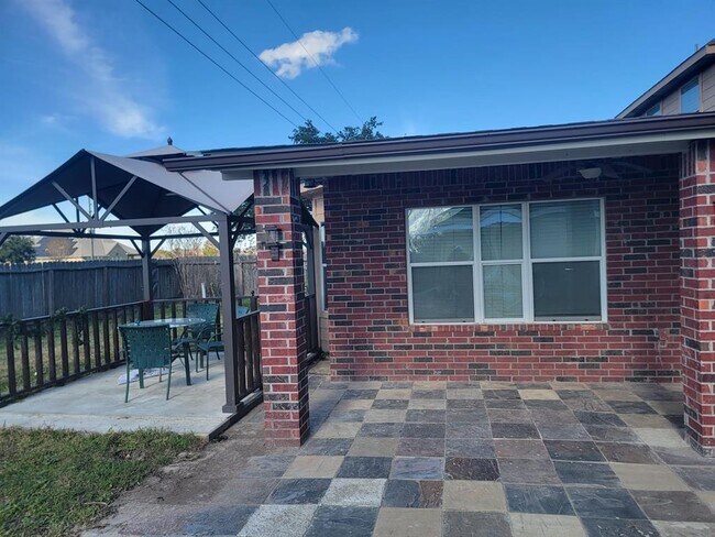 Foto del edificio - 7534 Rosepath Ln