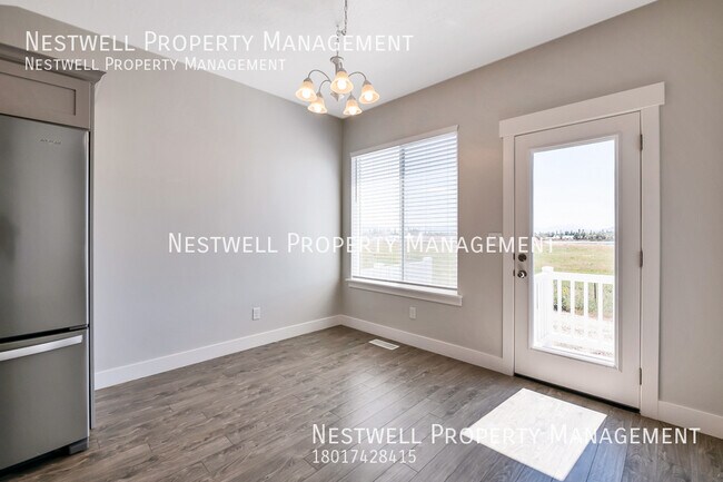 Building Photo - Amazing 4-bed Townome at The Exchange in Lehi