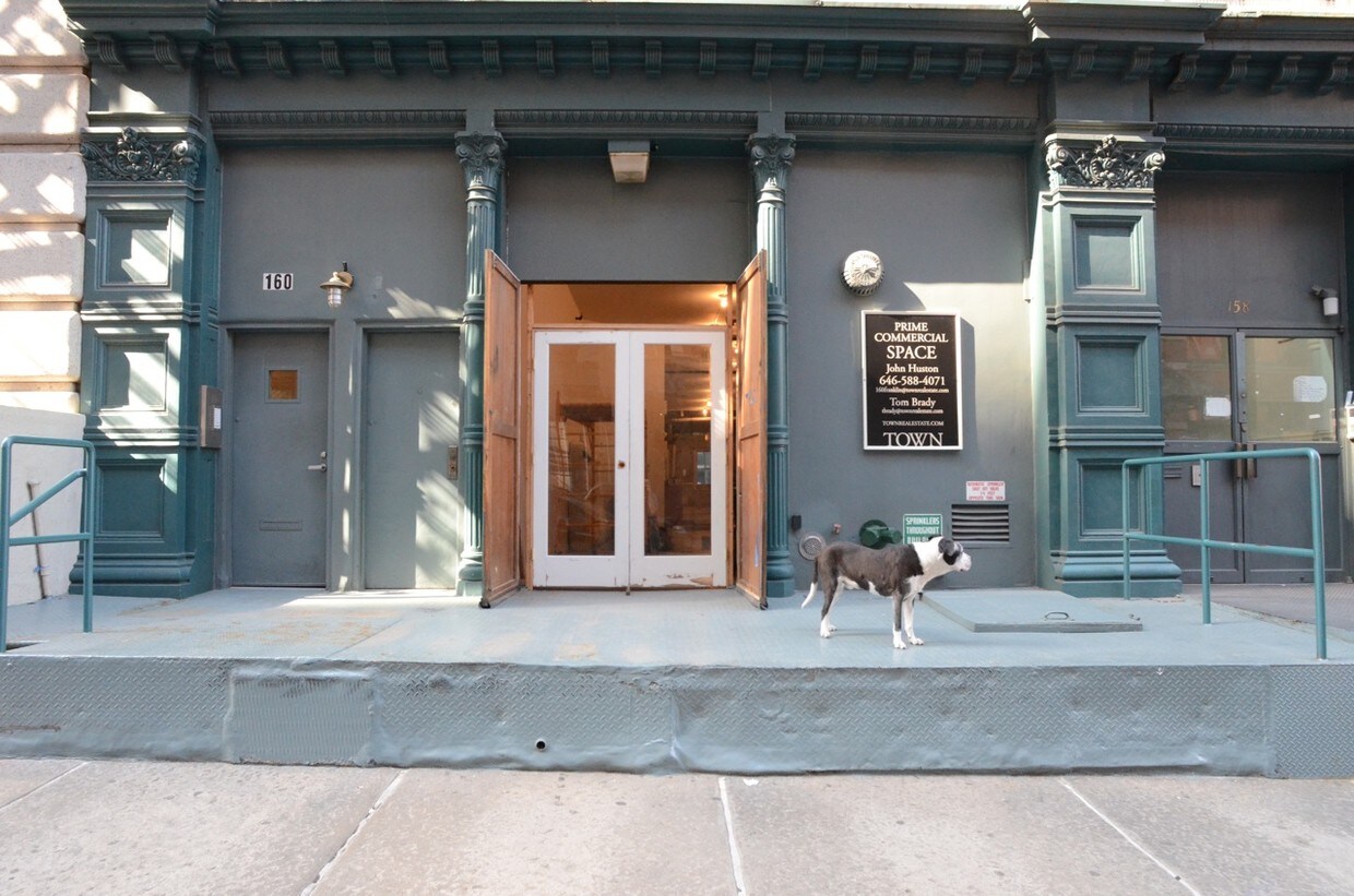 Building Photo - 160-162 Franklin St