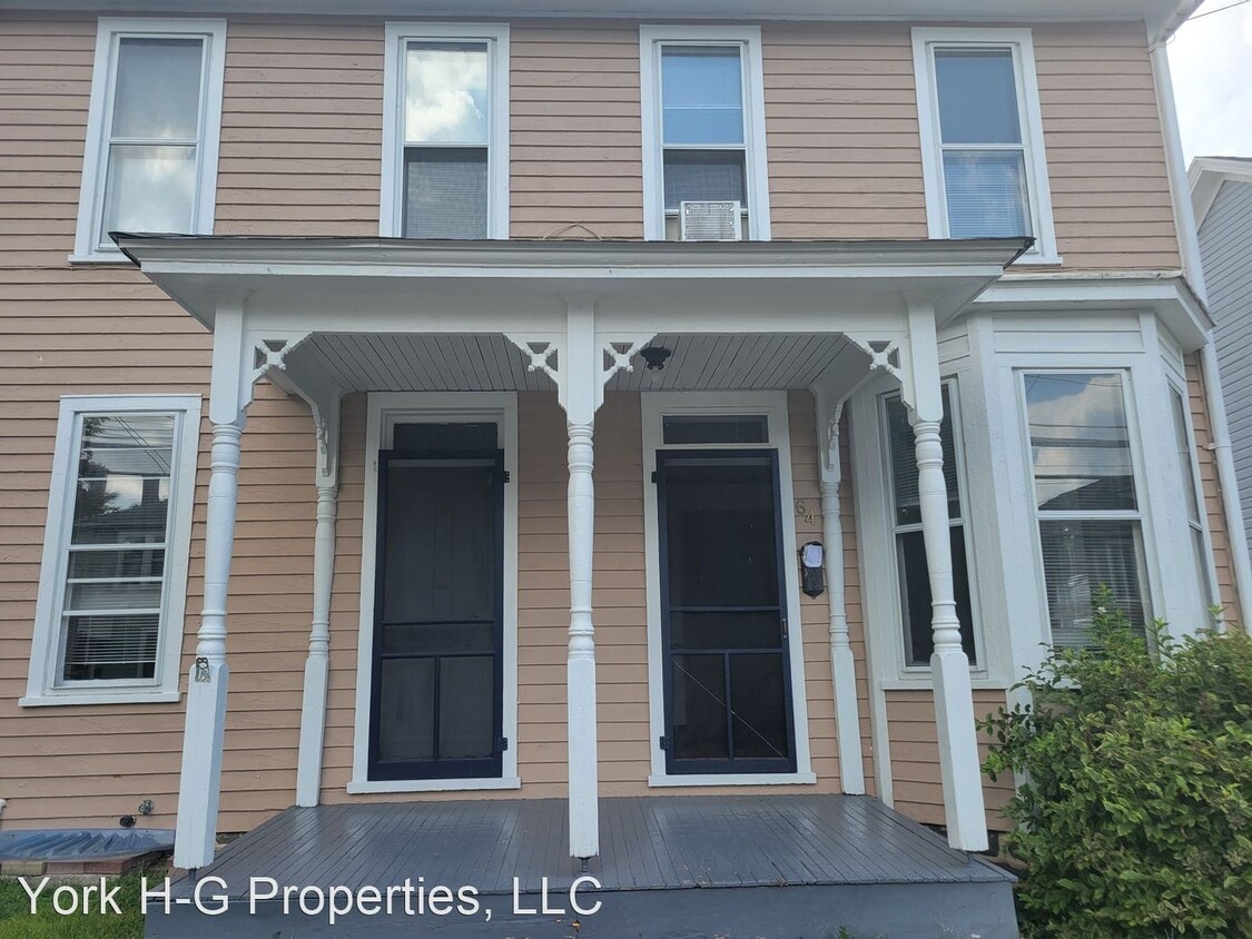 5 br, 2 bath House 64 E Stevens Street House for Rent in Gettysburg