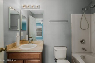Building Photo - 1500 Calming Water Dr