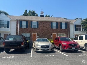 Building Photo - 241 Mulberry Cir