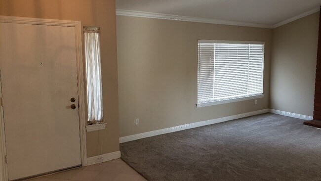 Building Photo - 3425 Tulip Ave