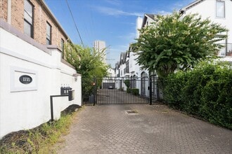 Building Photo - 1715 Nantucket Dr
