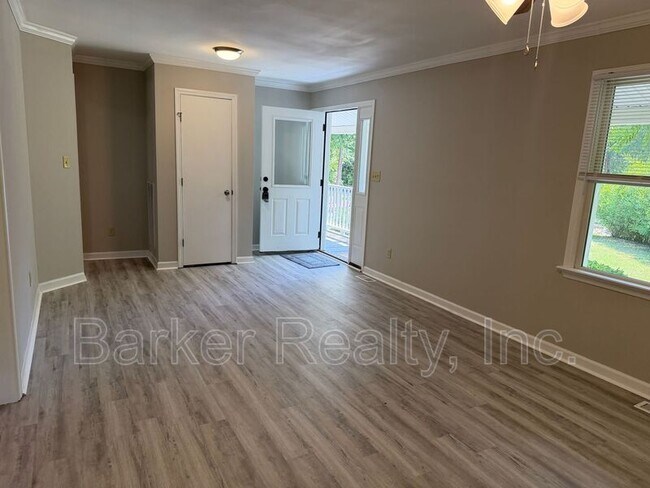Foto del edificio - 12019 Holmes Hollow Rd