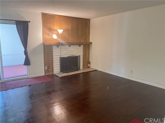 Building Photo - 1655 Densmore St