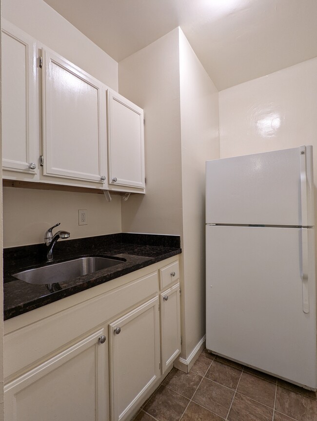 Foto del edificio - 2423 Blake St