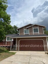 Building Photo - 3795 Valley View St
