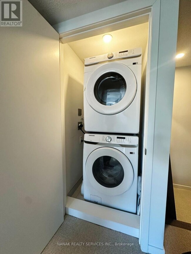 Building Photo - 5 William Jackson Wy