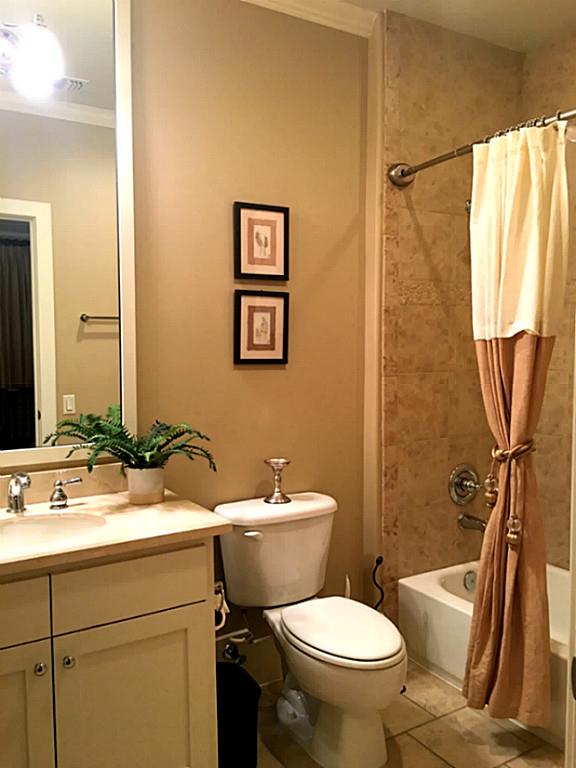 Foto del edificio - 3005 Mid Ln