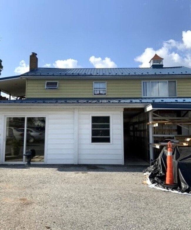 Foto del edificio - 2730 Chambersburg Rd