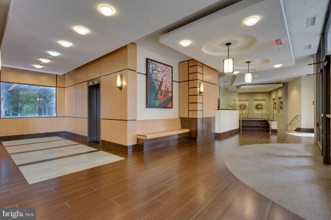 Building Photo - 205 Yoakum Pkwy
