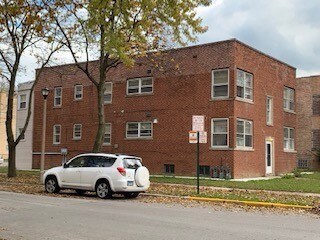 Primary Photo - 8255 Kilpatrick Ave