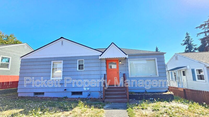 Foto principal - 2109 E Highlands St