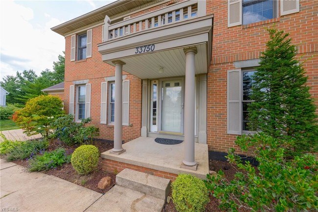 Building Photo - 33750 Harrow Ct