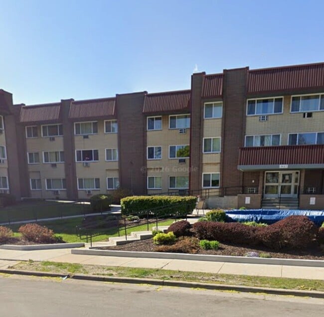 Building Photo - 2621 W Pierce St