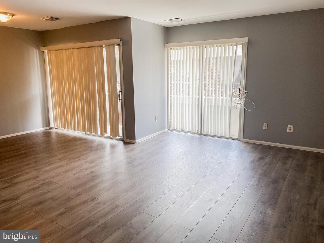 10228 Prince Pl Unit 14304, Upper Marlboro, MD 20774 Room for Rent