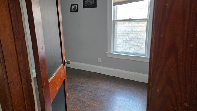Building Photo - 42 Virgil Ave