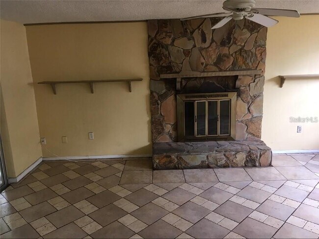 Building Photo - 7905 Datura Ln