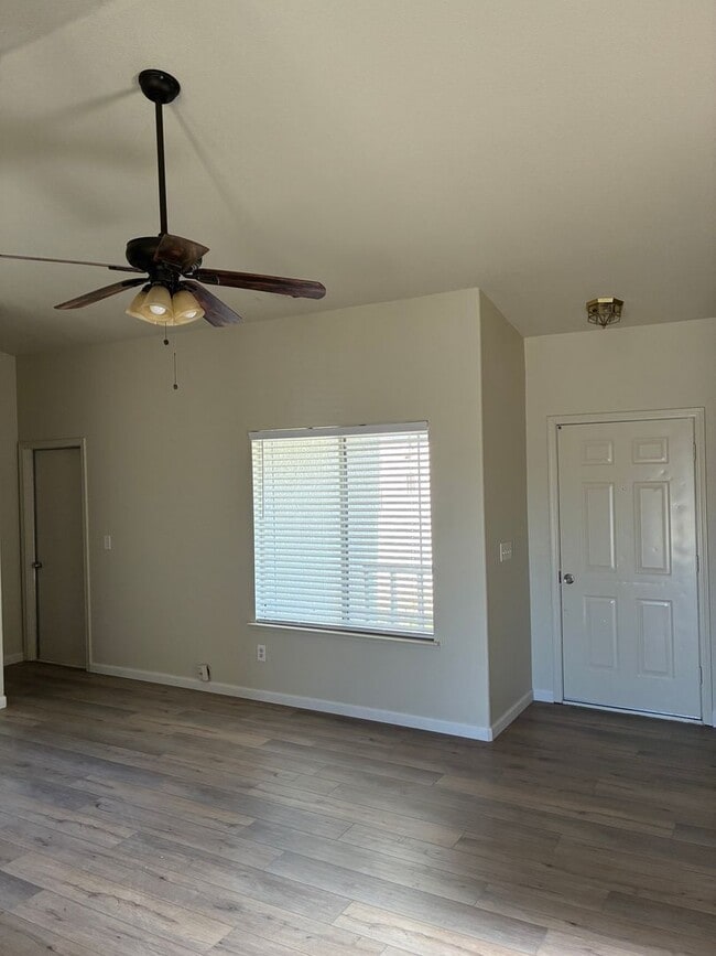 Foto del edificio - 3 Bedroom 2 Bath Home