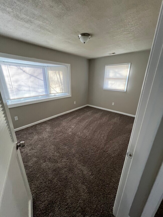 Building Photo - 13325 Forge Cir