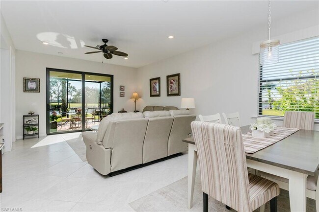 Foto del edificio - 5988 Mayflower Way