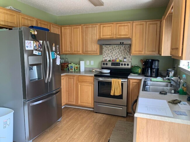 Foto del edificio - 7513 Brittany Lakes Dr