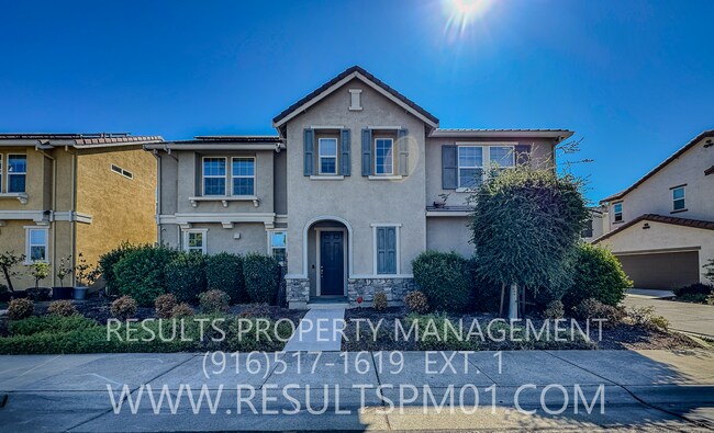 Foto del edificio - Luxury at great price! Looks like a model!...