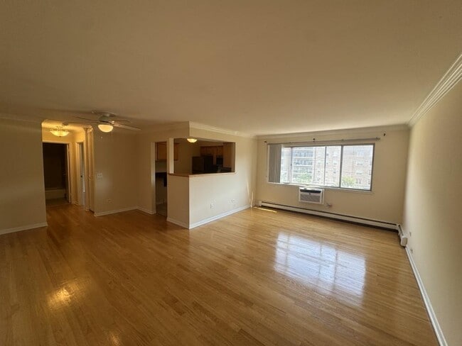 Foto del edificio - 205 W Miner St