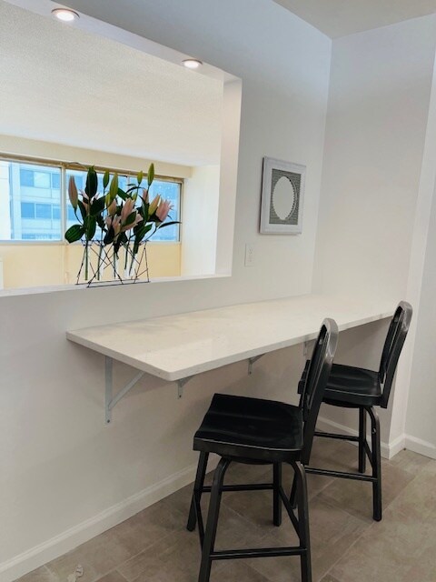 Foto del edificio - 5500 Friendship Blvd