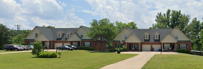Building Photo - 275 Dale Ln
