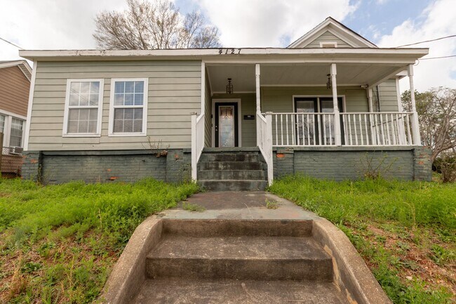 Foto del edificio - Available Now!  Affordable, Move-In Ready Home close to Interstate & Downtown Columbus.